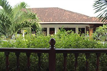 Готель Ananda Beach Bali Екстер'єр фото